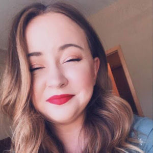 Meet your Posher, Stacy